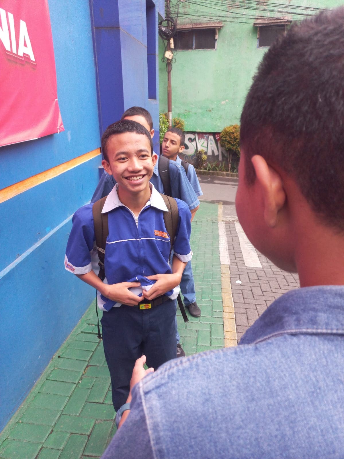 Cek Kelengkapan Seragam